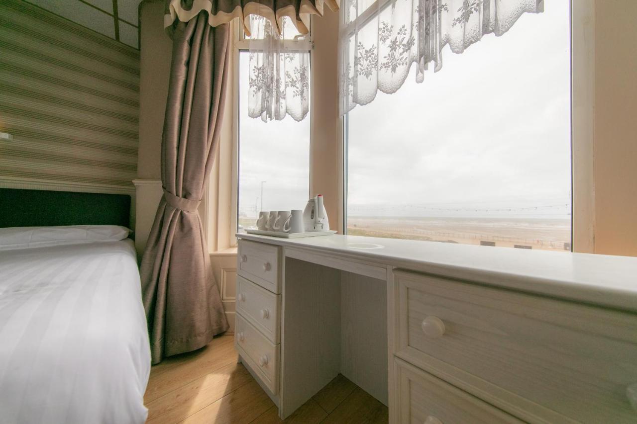 Lyndene Hotel Blackpool Extérieur photo